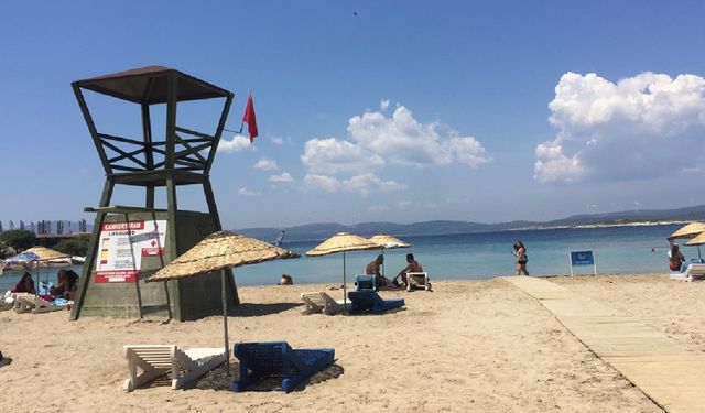 Toplu taşımayla İzmir’de yaz sıcağından tertemiz denize kaçış rotası: Bu halk plajı 2025'in gözdesi olacak