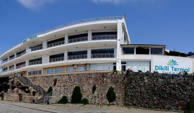 Bu köyde şifa ile tatil bir arada: İzmirlilerin sır gibi sakladığı ekonomik o yer, termal sularında yenileneceksiniz
