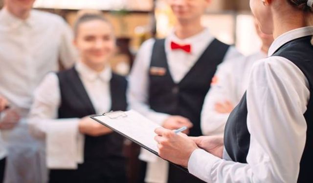 İzmir ÇEŞTUR A.Ş.’den yeni personel alımı ilanı: Meydancı, komi, garson.. başvurular başladı