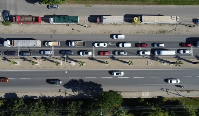 İzmir-Ankara kara yolunda trafik yoğunluğu: Uyarı geldi