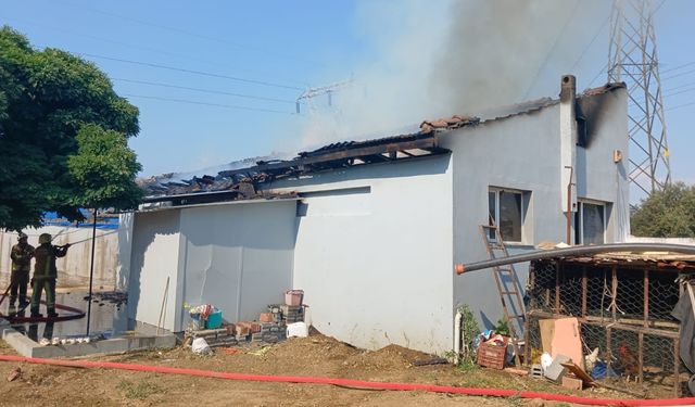 İzmir'de yangın faciası: 1 yaşındaki bebek hayatını kaybetti