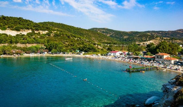 İzmir'e bir saat uzaklıktaki sakin koy: Sazlıca Plajı'na ESHOT ile nasıl gidilir?