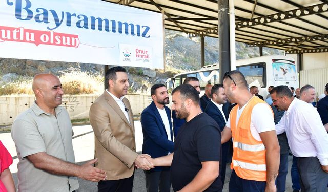 Başkan Yıldız emekçilerle buluştu: Hem bayramlaştı, hem dayanışma mesajı verdi