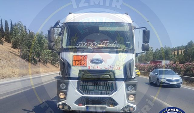 İzmir Emniyet’ten yola çıkacaklara uyarı: Bornova-Buca yolunda araç arızası trafiği kilitledi