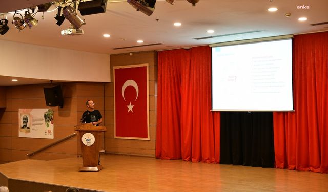 İzmir'de 'bağımlılıkla mücadele' semineri: Tedavi yöntemleri aktarıldı