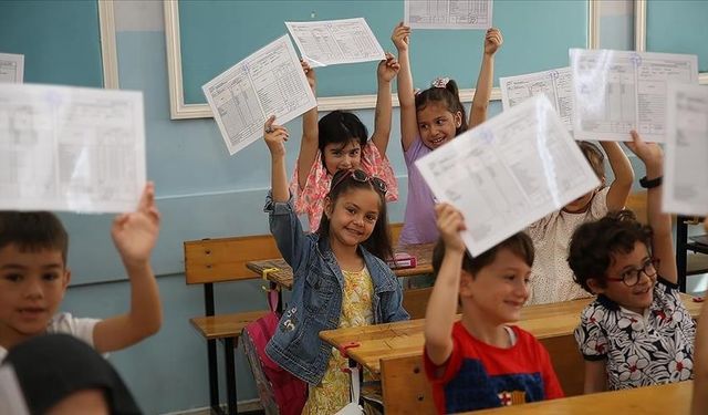 Okullarda son ders zili yarın çalacak: Yaz tatili başlıyor!