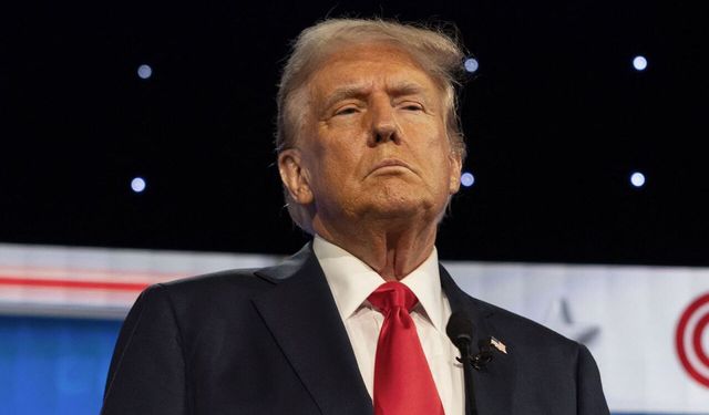 Trump: Hamaney'in nerede saklandığını biliyoruz, kolay hedef ama onu öldürmeyeceğiz