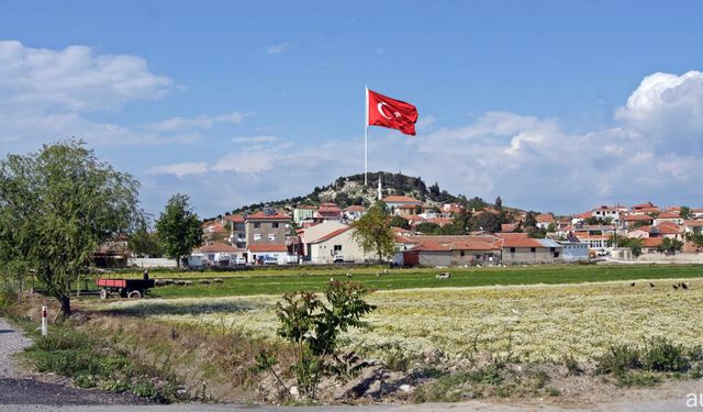 Türkiye’yi aştı, Avrupa’da ün kazandı: İzmir’in domatesiyle bilinen şirin köyü