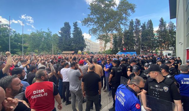 İzmir'de grev sürüyor | DİSK'ten Büyükşehir'e rest: Karşılık vermek zorunda kalacağız!