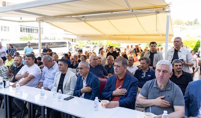 Başkan Tugay Aliağa’da aşure lokmasına ortak oldu