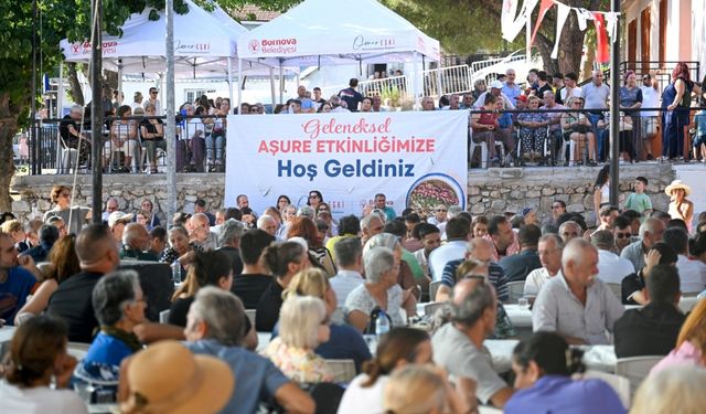 Bornova’da birlik sofrası: Aşure kazanları kaynadı