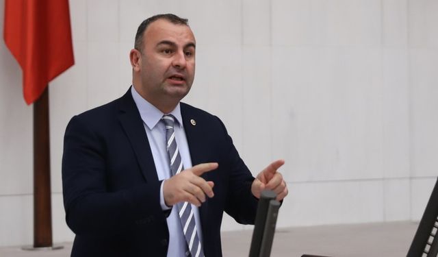 CHP’li Arslan’dan çarpıcı İzmir yangınları tespiti: Faili meçhul yazmamalı
