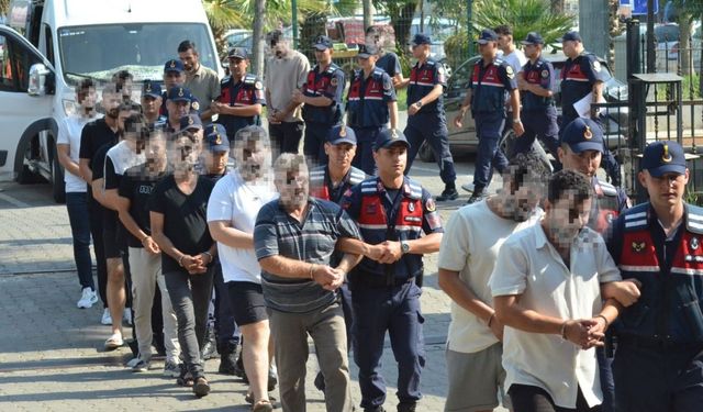 İzmir dahil 11 ilde dolandırıcılık çetesi çökertildi: 33 şüpheli tutuklandı