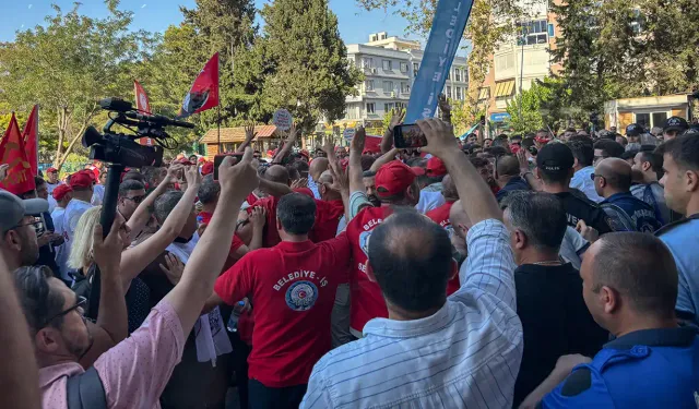 İzmir'de işçiler 7 gündür eylemde: Başımıza bir şey gelirse büyükşehri sorumlu tutarız