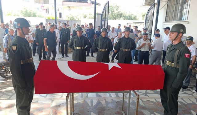 İzmir'de Gazi'ye vefa: Askeri törenle son yolculuğuna uğurlandı