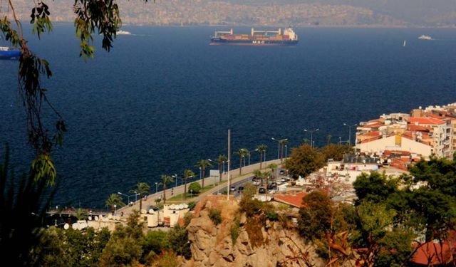İzmir'deki Susuz Dede Tepesi nerede? Susuz Dede Tepesi'ne ESHOT ile nasıl gidilir?