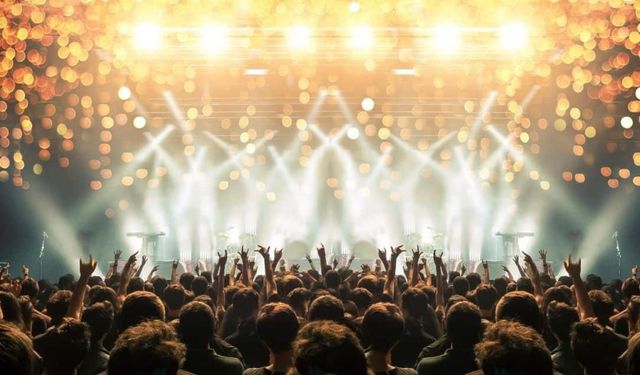İzmirliler Temmuz’da müziğe doyacak: İşte ay boyunca gerçekleşecek konserler