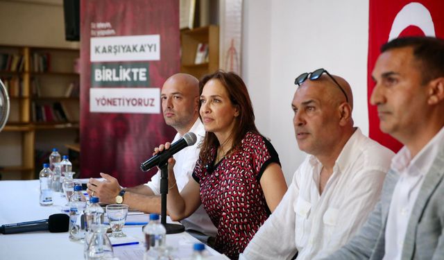 Karşıyaka'da Vatandaş Buluşmaları sürüyor: Ünsal, mahalle sakinleriyle bir araya geldi