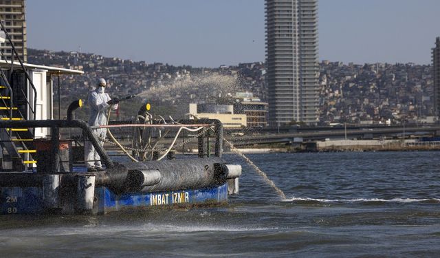Bakanlık onay verdi: Büyükşehir İzmir Körfezi’nin temizliği için düğmeye bastı