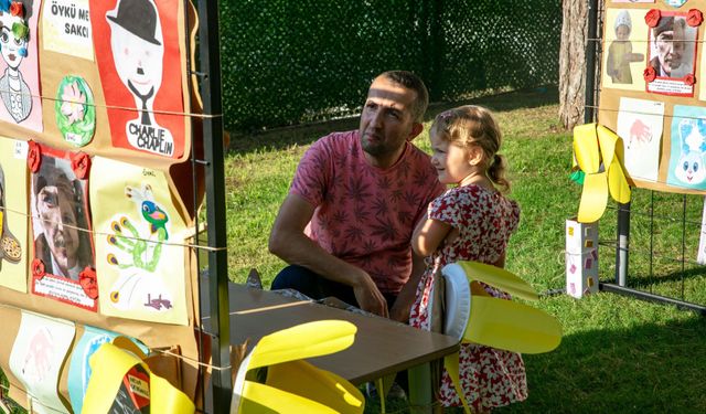 Miniklerin eserleri İzmirlilere sunuldu: Yaz kampı sonu sergisine yoğun ilgi