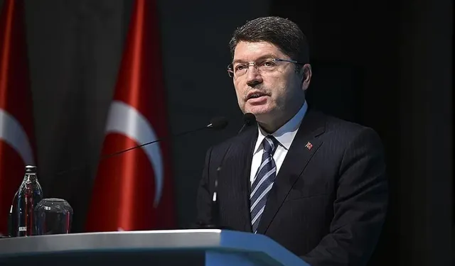 Bakan Tunç yine Tugay’ı işaret etti: Belgeleri savcılığa sundu