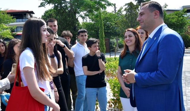 Bornova'dan YKS tercih sürecinde destek: Ücretsiz danışmanlık hizmeti sürüyor