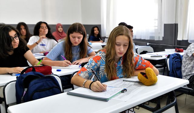 BELGEM hızlandırılmış programla öğrencilerini sınava hazırlıyor