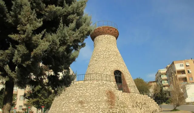 İzmir'in kız kulesi: Bir zamanlar evlenmek isteyen gençler soluğu burada alıyordu