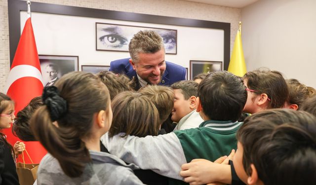 Buca’da miniklere ücretsiz eğitim, ailelere bütçe desteği