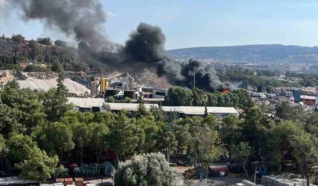 Buca’da dumanlar yükseldi: Katı atık merkezinde yangın!