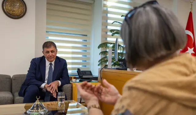 Cemil Tugay'dan İzmir'de su sorunu açıklaması: Ya yetki versinler ya gereğini yapsınlar
