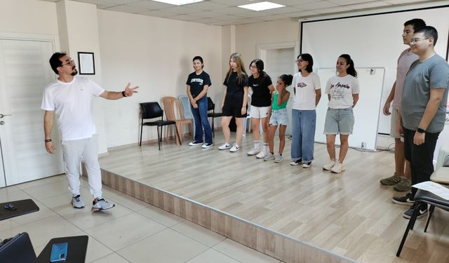 İzmirliler bu etkinliklere akın edecek: Ücretsiz kurslar ve atölyeler başlıyor!