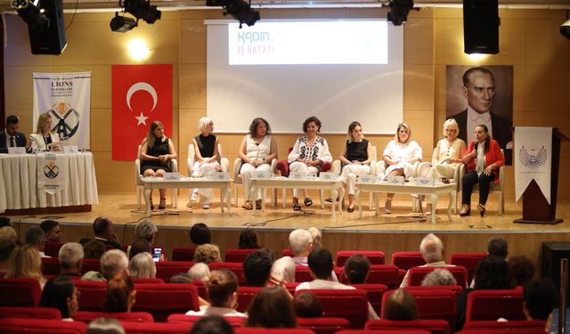 Buca’da Kadın ve İş Hayatı paneline yoğun ilgi
