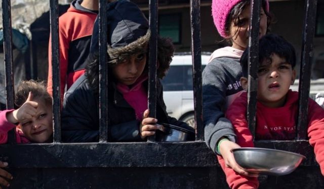 Gazze’de açlık can almaya devam ediyor: Son 24 saatte 11 sivil yaşamını yitirdi
