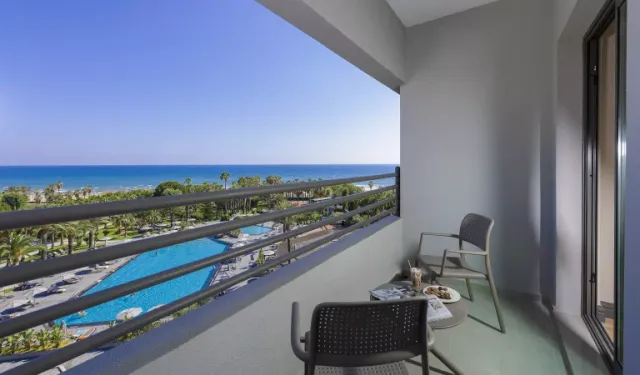İzmir’de denize sıfır bir 5 yıldızlı otel daha geliyor: 1 milyarlık proje