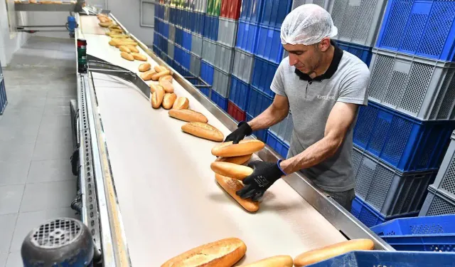 İzmirlilere müjde: Her yerde 15 TL olan ekmek burada 8 TL
