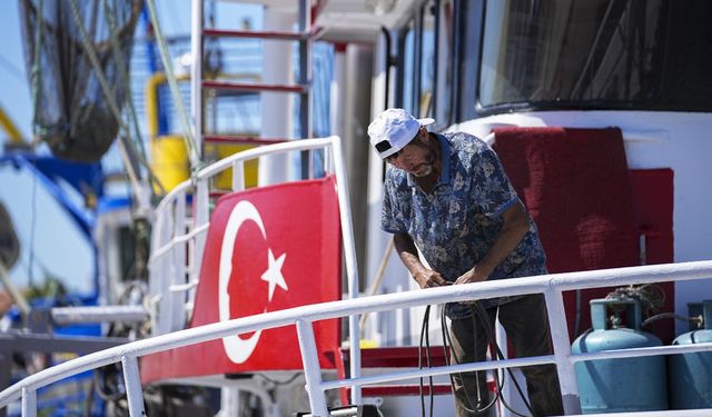 İzmir'de 1 Eylül için geri sayım başladı: Balıkçıların yeni sezon rotası belli
