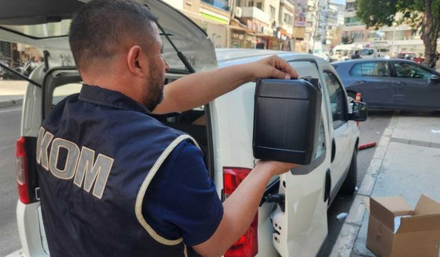 İzmir'de 8 ilçede operasyon: 5 milyon TL’lik kaçak ürün ele geçirildi