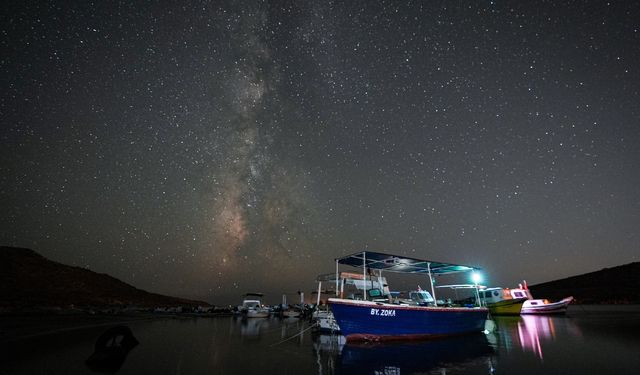 İzmir'de gökyüzü şöleni: Samanyolu ilk kez böyle görüldü