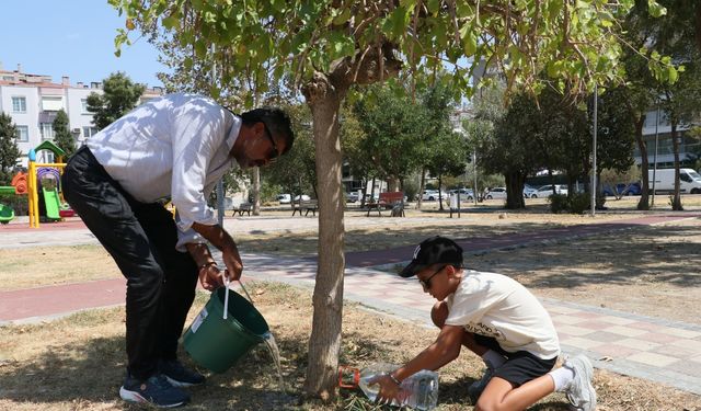 İzmir’de parklar susuz kaldı: Avukattan belediyelere suç duyurusu!