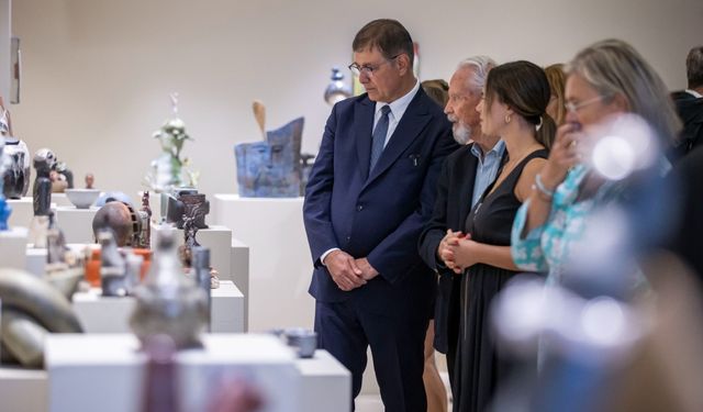 İzmir’deki tarihi bina sanat galerisine dönüştü