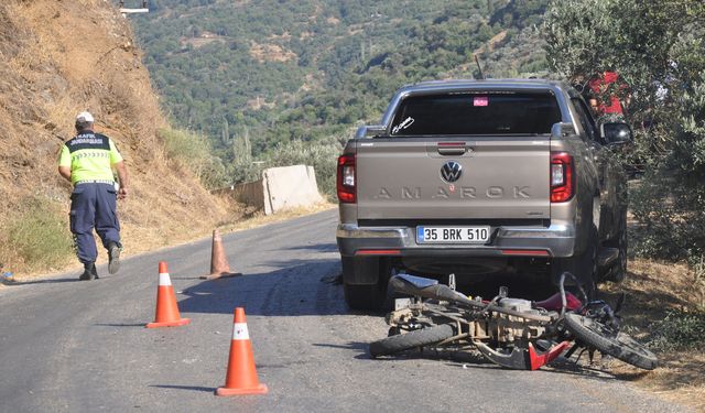 Virajı alamadı, pikapla çarpıştı: 15 yaşındaki genç kurtarılamadı