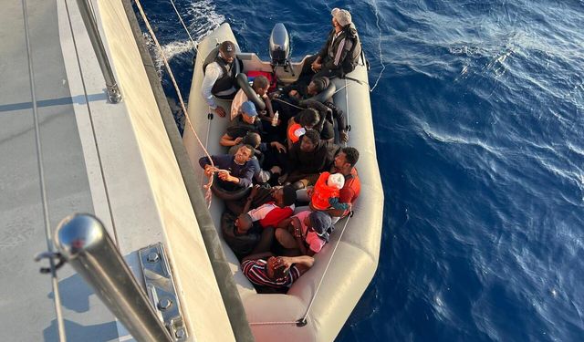 Ege’de umuda yolculuk: 34 göçmen son anda kurtarıldı
