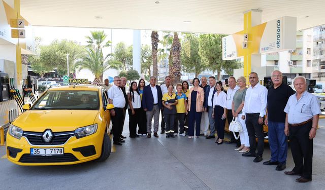 İzmir'de şoför esnafına müjde: Protokol imzalandı, yakıtta indirim yapılacak