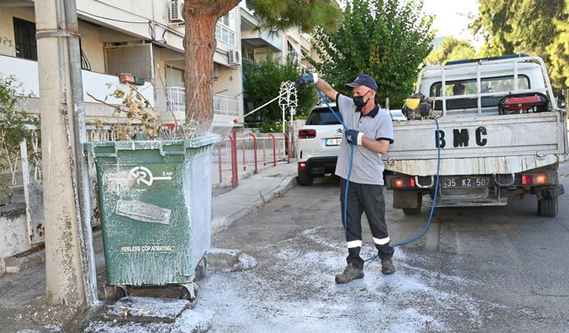 Karabağlar'da temizlik seferberliği: Daha sağlıklı bir ilçe için çalışmalar sürüyor