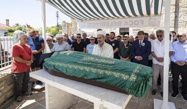 İzmir’de acı veda: Foça’nın efsane başkanının oğlu Kerem Dirim son yolculuğuna uğurlandı