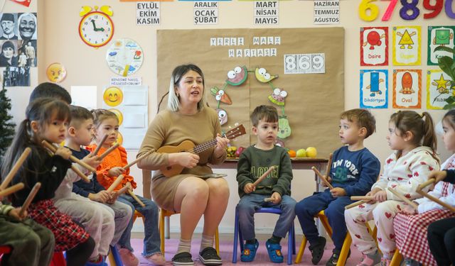 İlk adımda eşitlik: Konak'ta anneler derin nefes alacak, minikler güvenle büyüyecek!