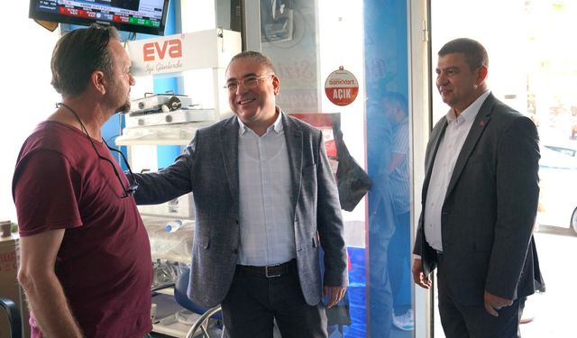 CHP heyeti Tire'de esnaf ve üreticilerle bir araya geldi