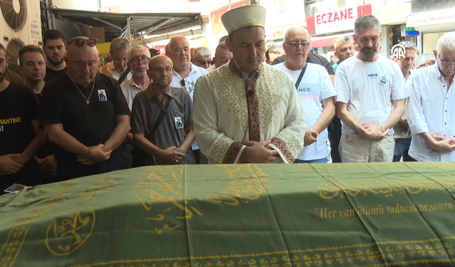 İzmir'de tedavi görüyordu: Darp sonucu yaralanan genç, yaşamını yitirdi