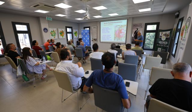 Uzmanından ders aldılar: İzmir'de yerel üreticilere özel eğitim